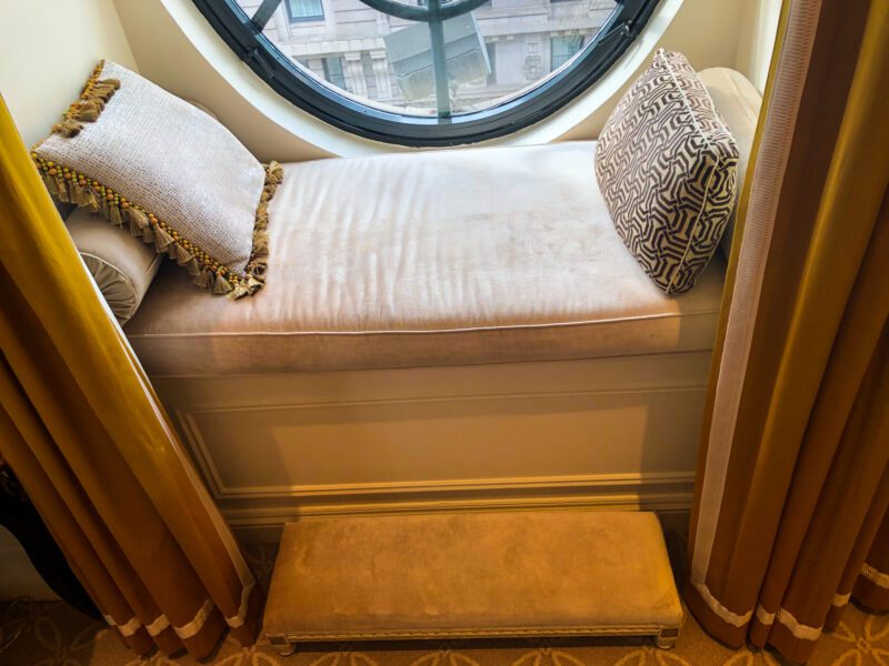 St Regis New York 5th Avenue Suite Windowsill furniture