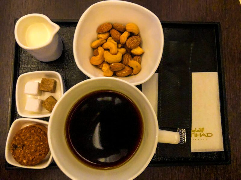 Etihad 787-9 business class coffee and nuts