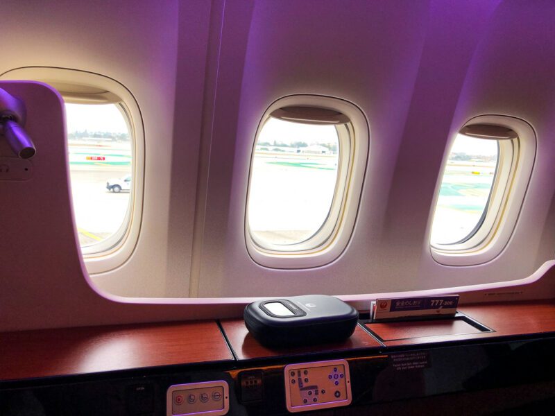 Japan Airlines First Class Windows
