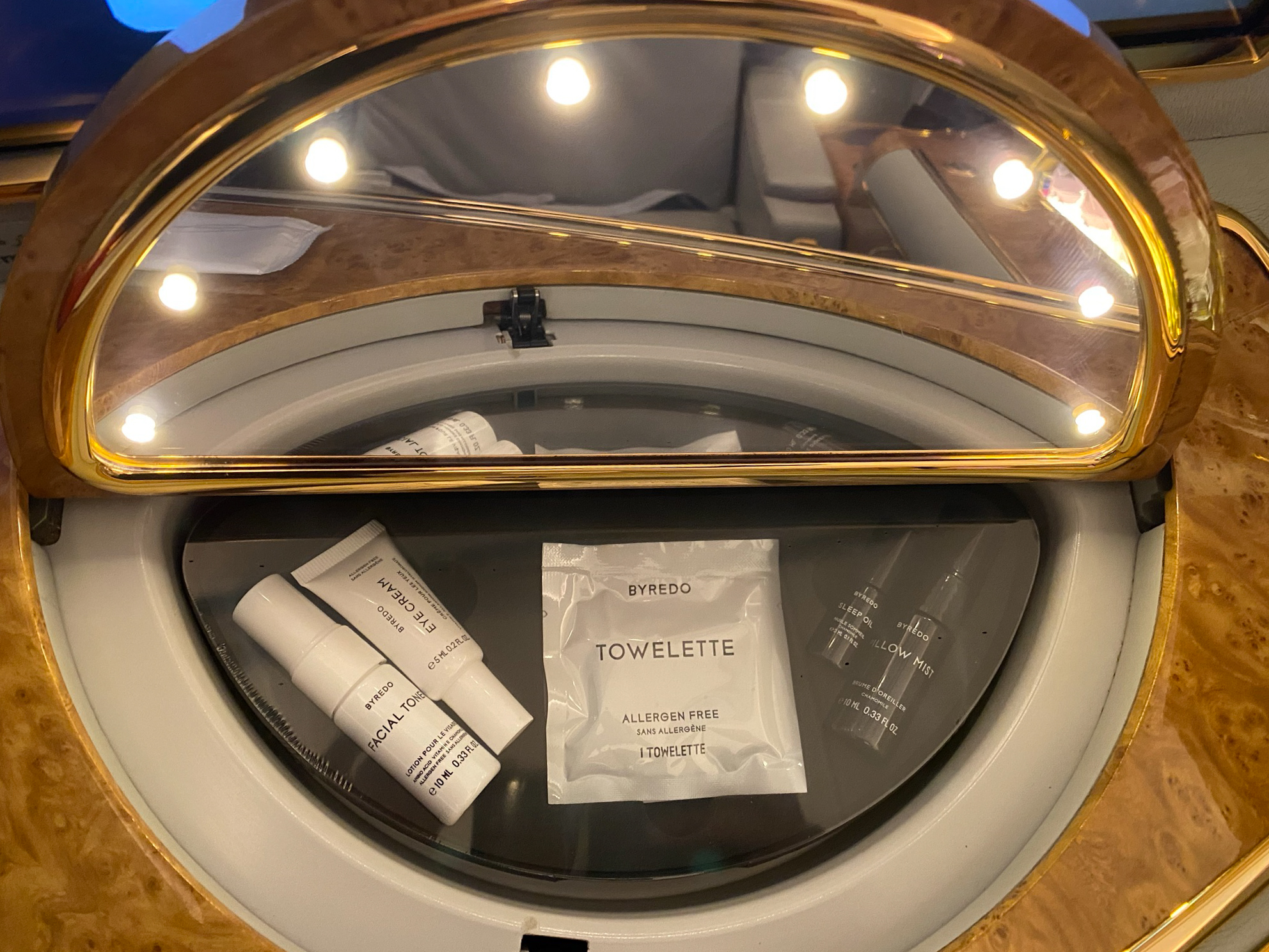 Emirates 777 First Class Make Up Mirror And Byredo Amenities
