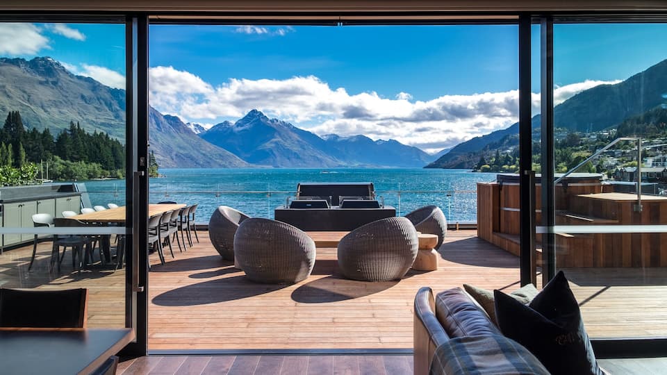 Eichardt’s Private Hotel in New Zealand