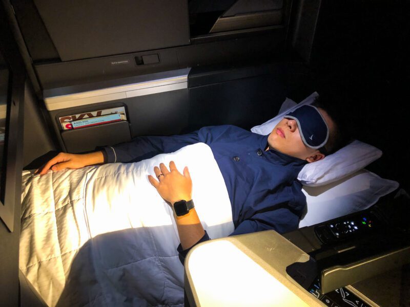 Delta One Suites A350-900 Sleeping