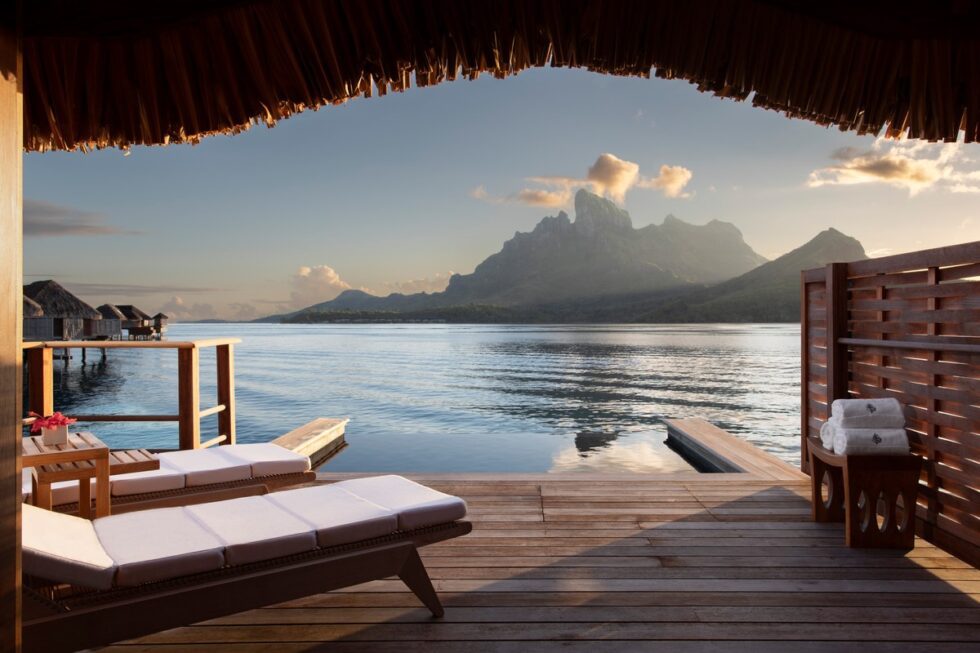 Four Seasons Resort Bora Bora Vs The St Regis Bora Bora Resort 2021   Four Seasons Resort Bora Bora 3 980x653 