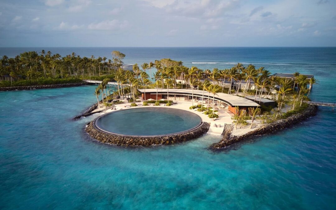 The Ritz-Carlton Maldives, Fari Islands vs Waldorf Astoria Maldives Ithaafushi [2023]