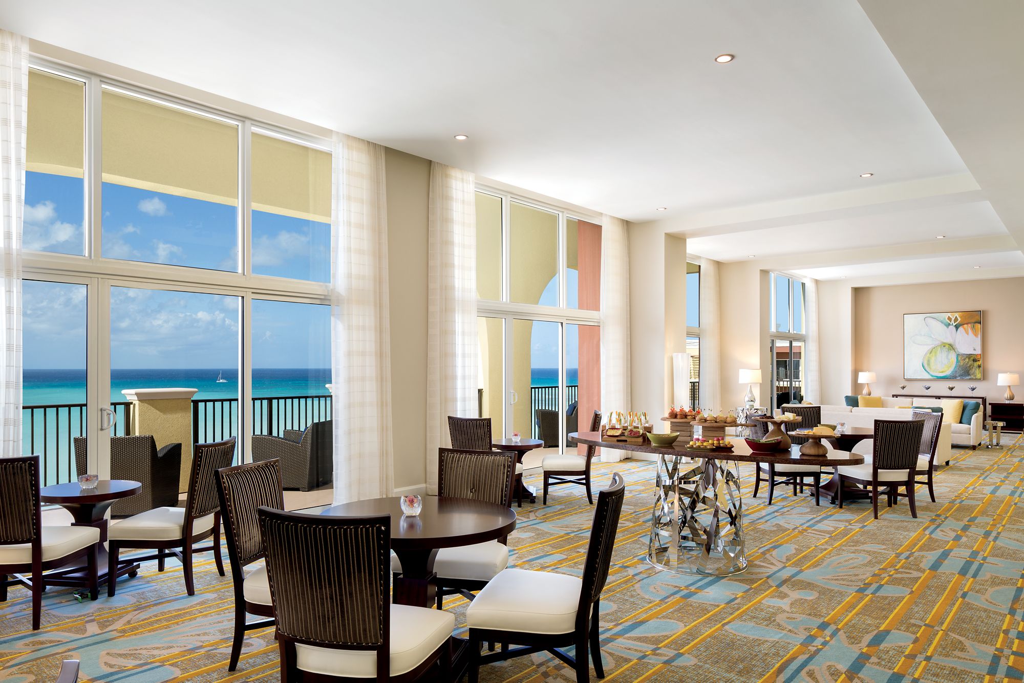 The Ritz-Carlton, Aruba Club Level Lounge