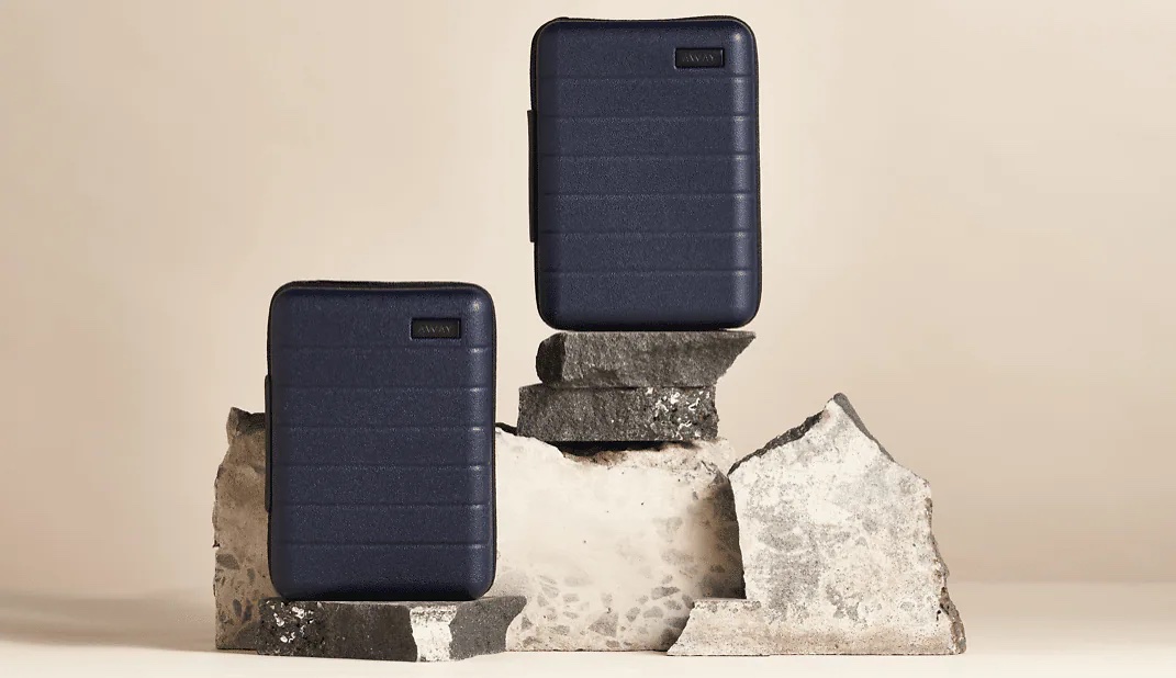 United Polaris - Hard Case Amenity Kit from Away