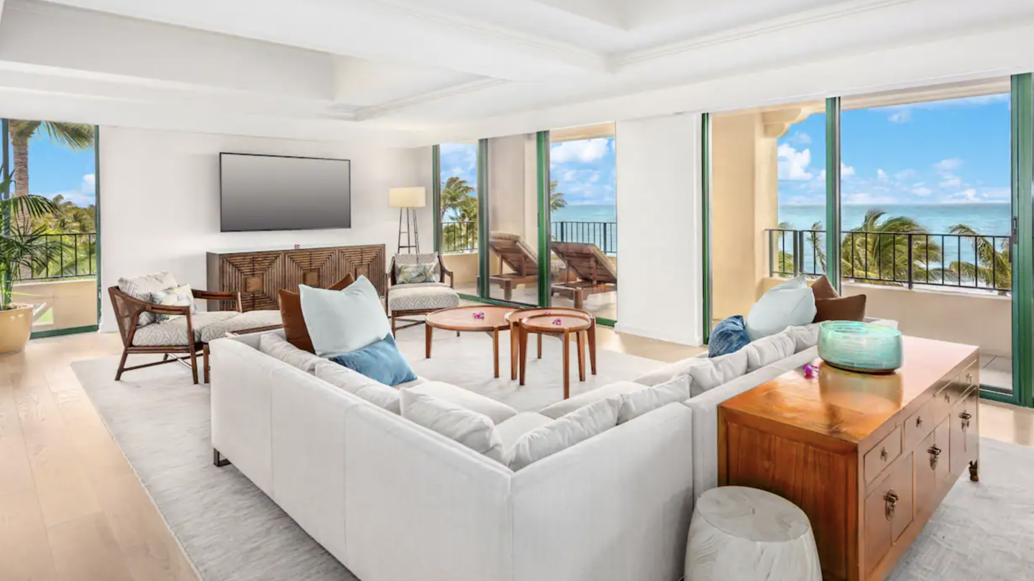 Grand Hyatt Kauai - Alii Suite Living Room
