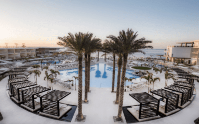 7 Best Luxury Hotels with Complimentary Cabanas [2023]
