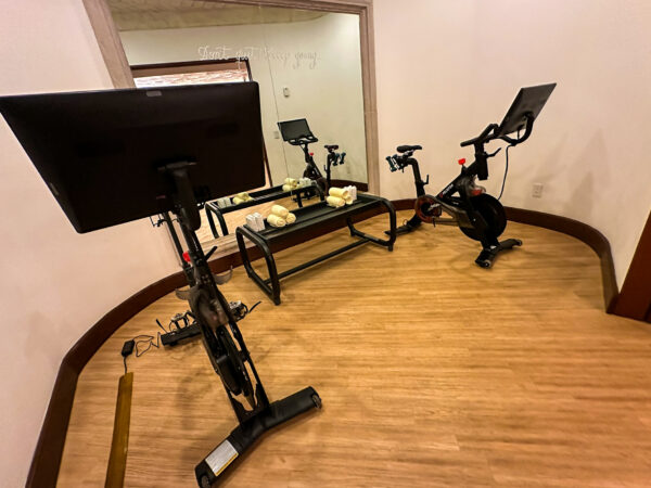 Las Ventanas al Paraiso gym Pilates reformer and Peloton (2)