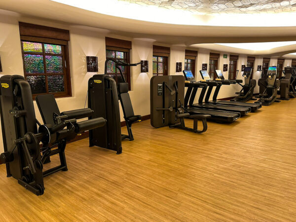 Las Ventanas al Paraiso gym machines