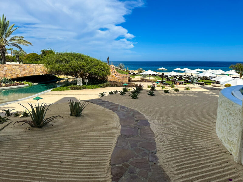 Las Ventanas al Paraiso oceanview junior suite walkway