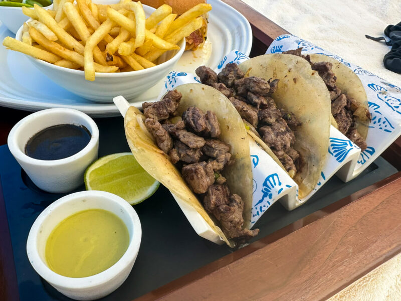 Las Ventanas al Paraiso steak tacos