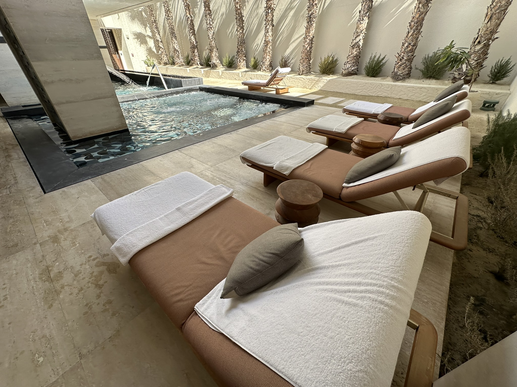 Four Seasons Los Cabos spa hydrotherapy loungers