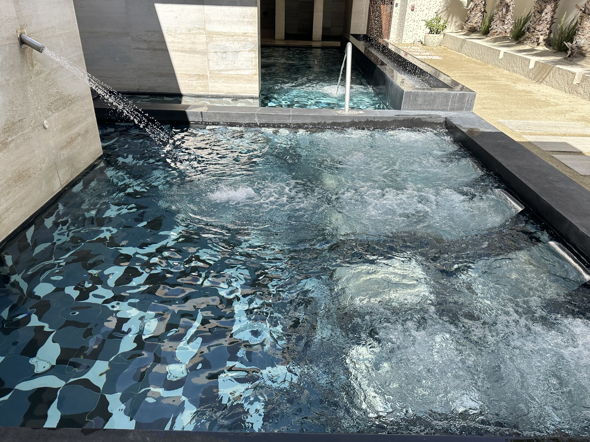 Four Seasons Los Cabos spa hydrotherapy pools 2